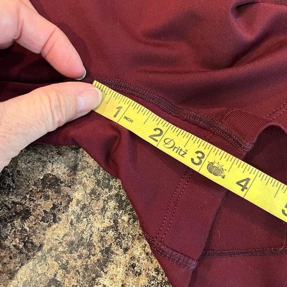 Adidas Womens XL Techfit 4" Volleyball Athletic Shorts Burgundy - Picture 8 of 8